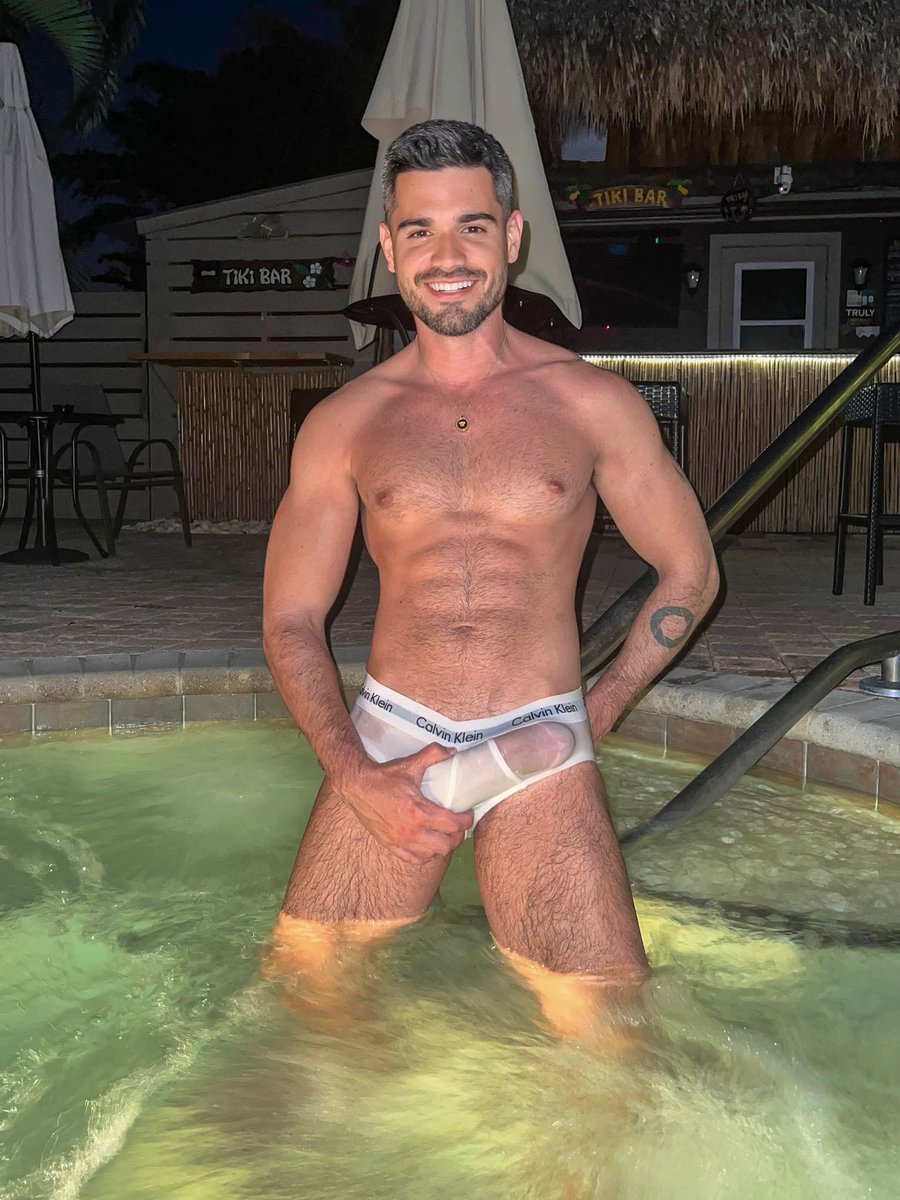 WilliamModel's tweet image. Rt if u want to try my 23cm cock!