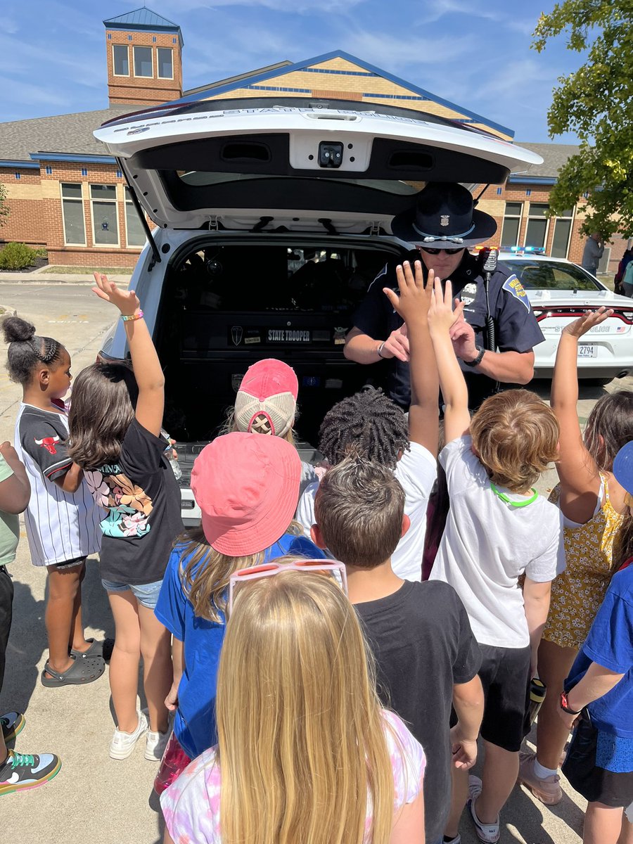 Vinton Elementary School tweet media