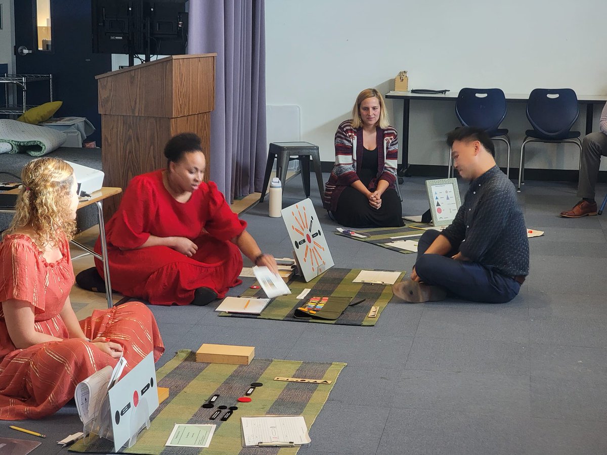 MontessoriHTX's tweet image. We truly appreciated having our #LowerElementary #parents join us for #Curriculum Night! Our curriculum serves as a roadmap for your child’s daily &amp;amp; long-term #learning, w/organized activities &amp;amp; #routines designed to promote specific learning outcomes &amp;amp; developmental progress.