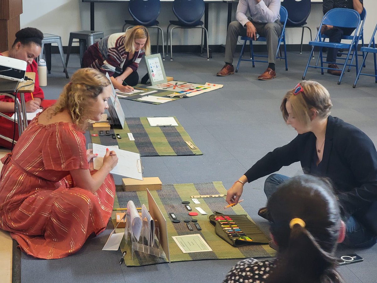 MontessoriHTX's tweet image. We truly appreciated having our #LowerElementary #parents join us for #Curriculum Night! Our curriculum serves as a roadmap for your child’s daily &amp;amp; long-term #learning, w/organized activities &amp;amp; #routines designed to promote specific learning outcomes &amp;amp; developmental progress.