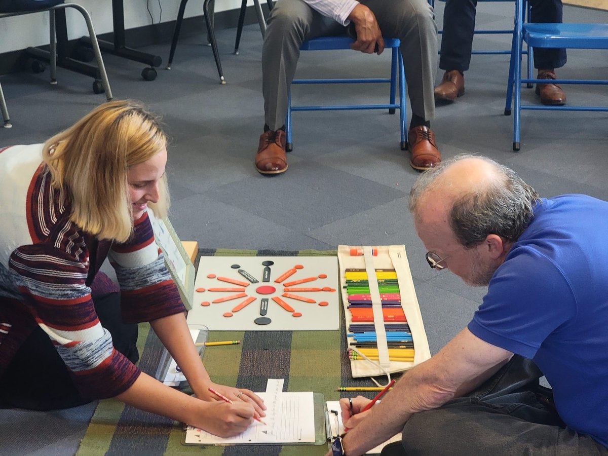 MontessoriHTX's tweet image. We truly appreciated having our #LowerElementary #parents join us for #Curriculum Night! Our curriculum serves as a roadmap for your child’s daily &amp;amp; long-term #learning, w/organized activities &amp;amp; #routines designed to promote specific learning outcomes &amp;amp; developmental progress.