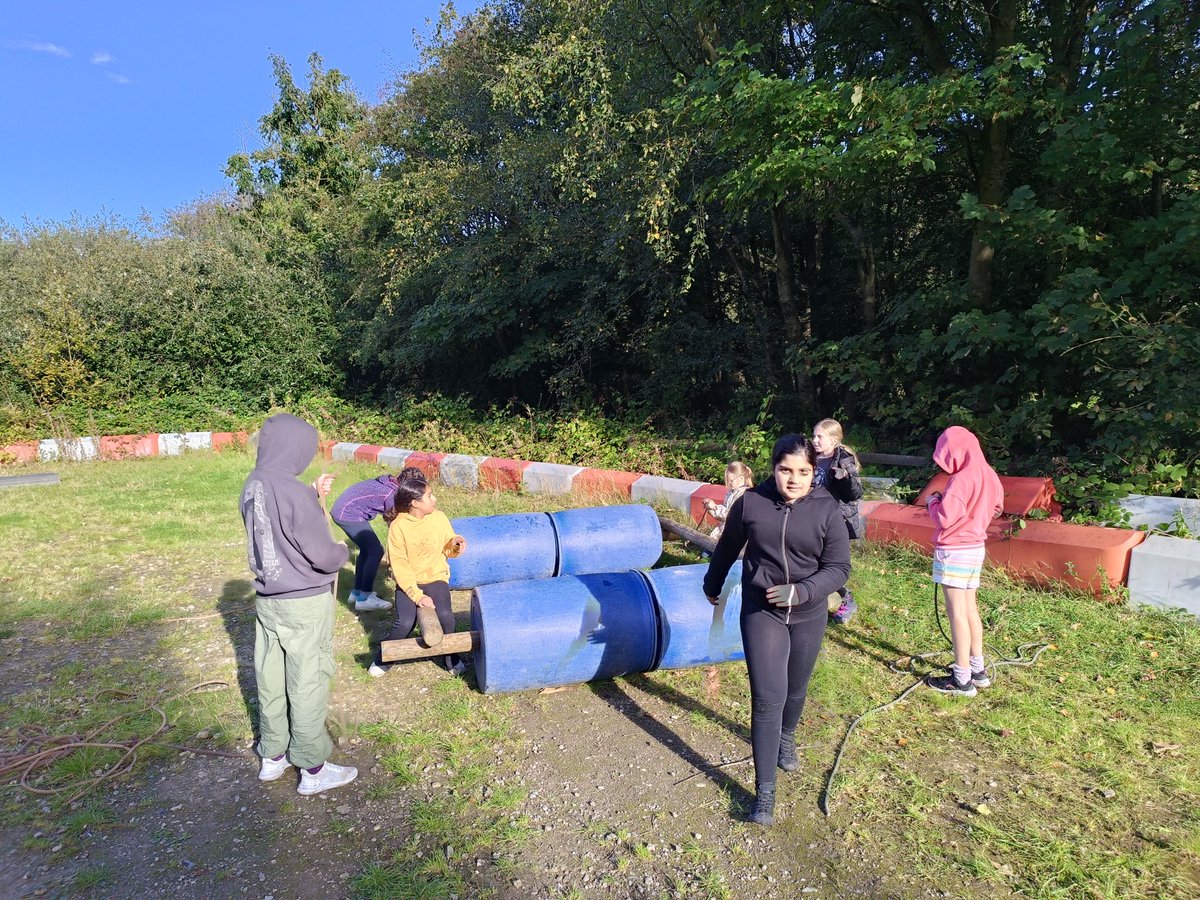 Queen's Drive Primary School tweet media