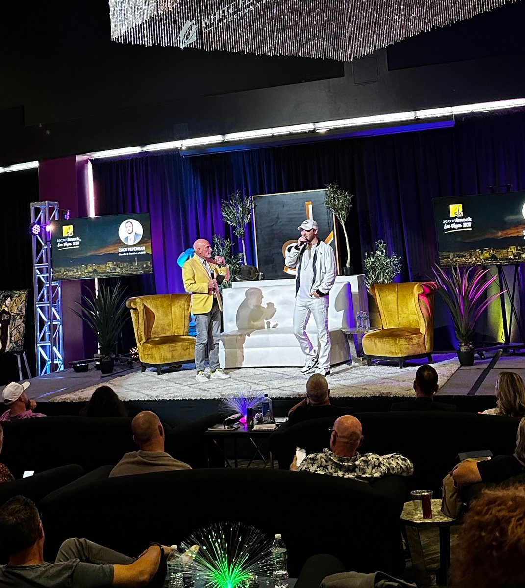 zackteperman's tweet photo. Thank you #SecretKnock for having me out as a guest speaker at your Las Vegas mastermind — such a fun experience connecting with so many passionate & unique business owners. 🗣️ https://t.co/HfXjYSvdIq