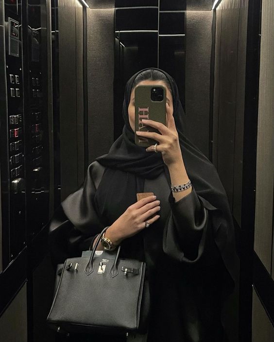 تمنيت من قلبي لو كنت بعرف هذي النصائح وأنا بعمر الـ 21 

إذا كان عمرك بين 18 - 35 عام لا تضيع هذا الثريد ، تابع معي راح افيدك  :