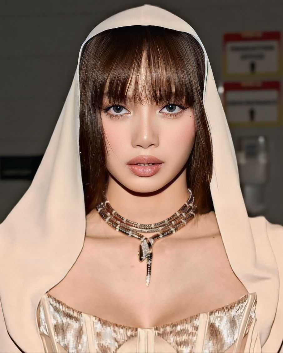 LALISA PICS 4K tweet media