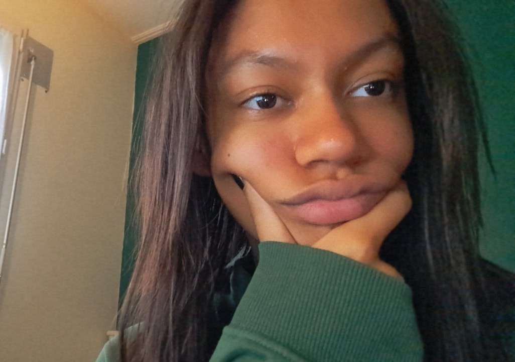 zb1nextdoor's tweet image. his ult bias                    him 😋