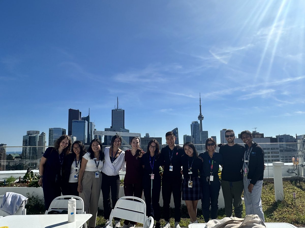 UofTPaedsRes's tweet image. Soaking in some of the last days of summer by enjoying the sunshine (and friendship!) on our rooftop patio after academic half day! ☀️