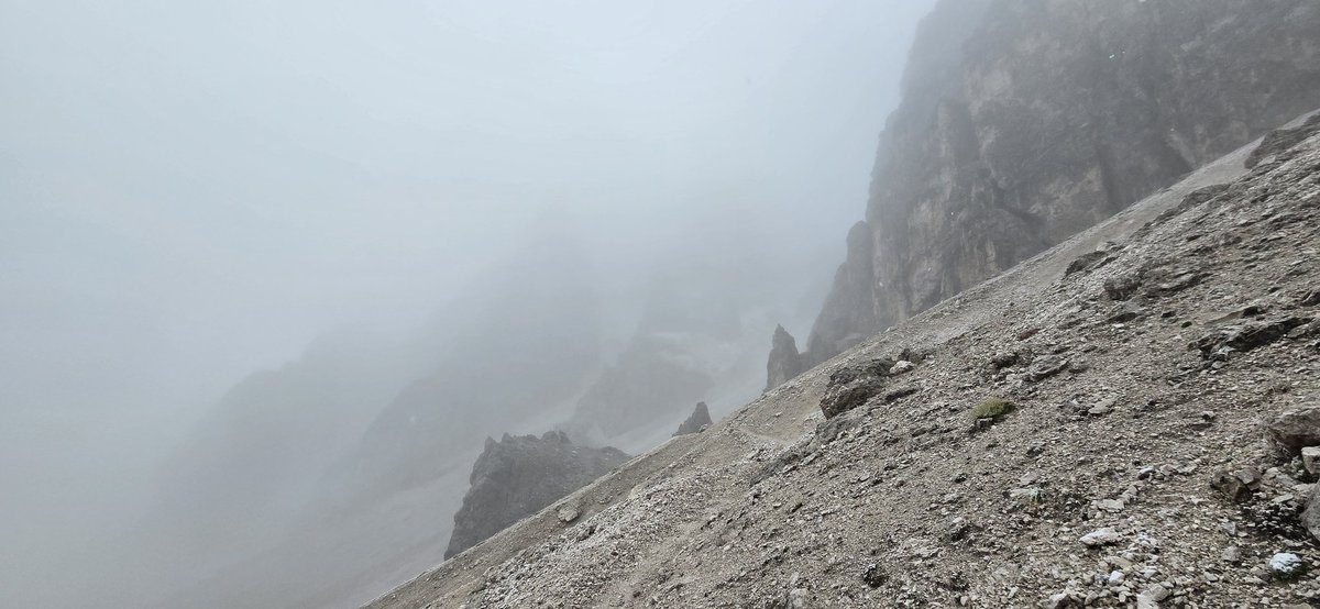 redteamJSY's tweet photo. Turned into proper winter conditions today. May have to take a taxi or bus round next mountain and rejoin a day later if doesn't melt before Via Ferrata tomorrow PM. #Puezhutte #dolomites #altavia2 https://t.co/GOkPsfedad