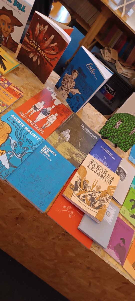 Si van a <a href="/FiestaLibro/">Fiesta del Libro</a> pasen por el stand de <a href="/ladiligencia_co/">La Diligencia Libros</a>  (en el Orquideorama) y compren el catálogo de cómics de <a href="/cohetecomics/">Cohete Cómics</a>. Obvio, lleven los míos, #Emilia y #TresHorizontes

 #CómicColombiano