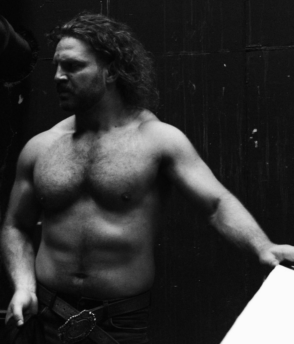 sethfnr's tweet image. well-