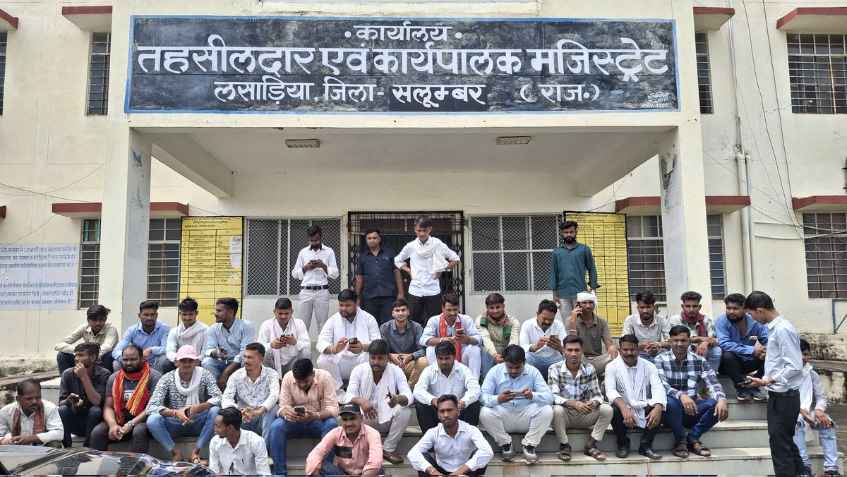 #लसाडिया_मामले_में_न्याय_दो एक ऐसा मुद्दा है जिसमें स्थानीय समुदाय अपने हक और जमीन के लिए लड़ रहे हैं।
यह समय है कि हम इस लड़ाई का हिस्सा बनें और उन्हें न्याय दिलाने में सहयोग करें।।
#आदिवासी_अधिकार_दिवस