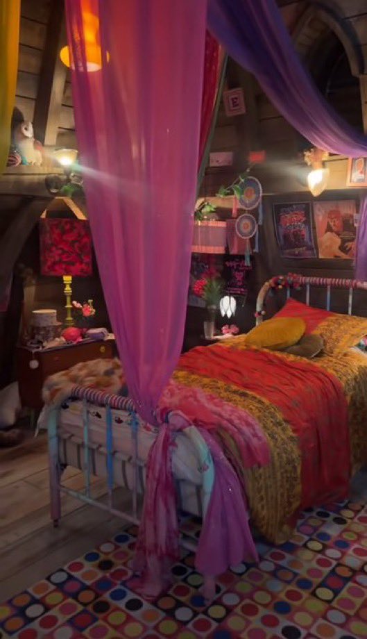 They removed the plushies cause someone had stolen something 😂