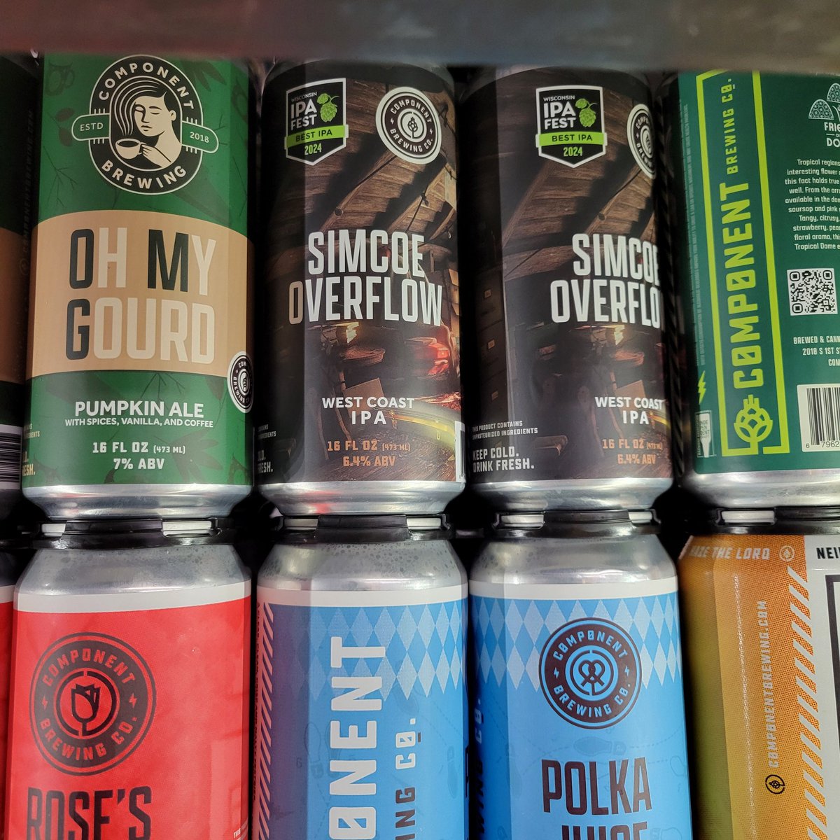 DiscountLiqWauk's tweet photo. Fresh @ComponentBeer beer has arrived, including an award winning west coast IPA! #craftbeer #drinklocal https://t.co/MtLG4Evi4N