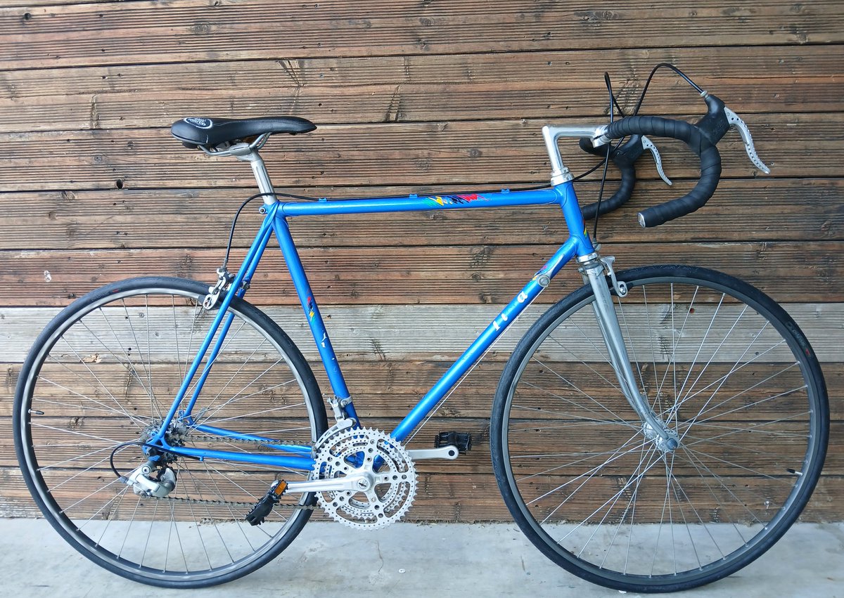 JBIKES2's tweet photo. 🔹Nouveau sur notre site https://t.co/30McWwwTzf, ce vélo Picca en taille 56 cm
#vélo #vélovintage #picca https://t.co/B3olLDRzIa