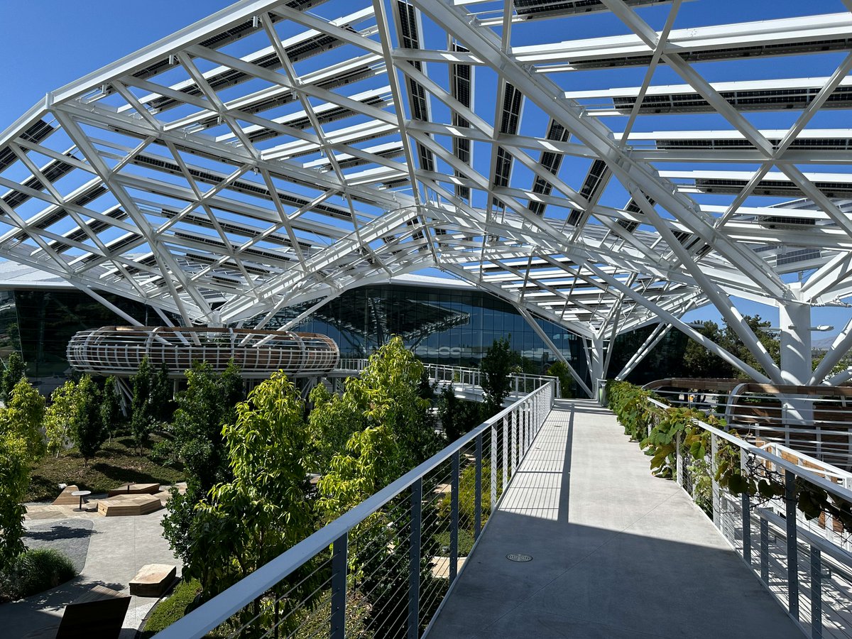 Discover #SantaClara, CA! 🌟 Home to Silicon Valley’s tech scene and historic Mission Santa Clara. Dive into innovation with our dedicated servers starting at $39.99 USD/month and boost your digital presence!

onepro.vi/3XHxVSm