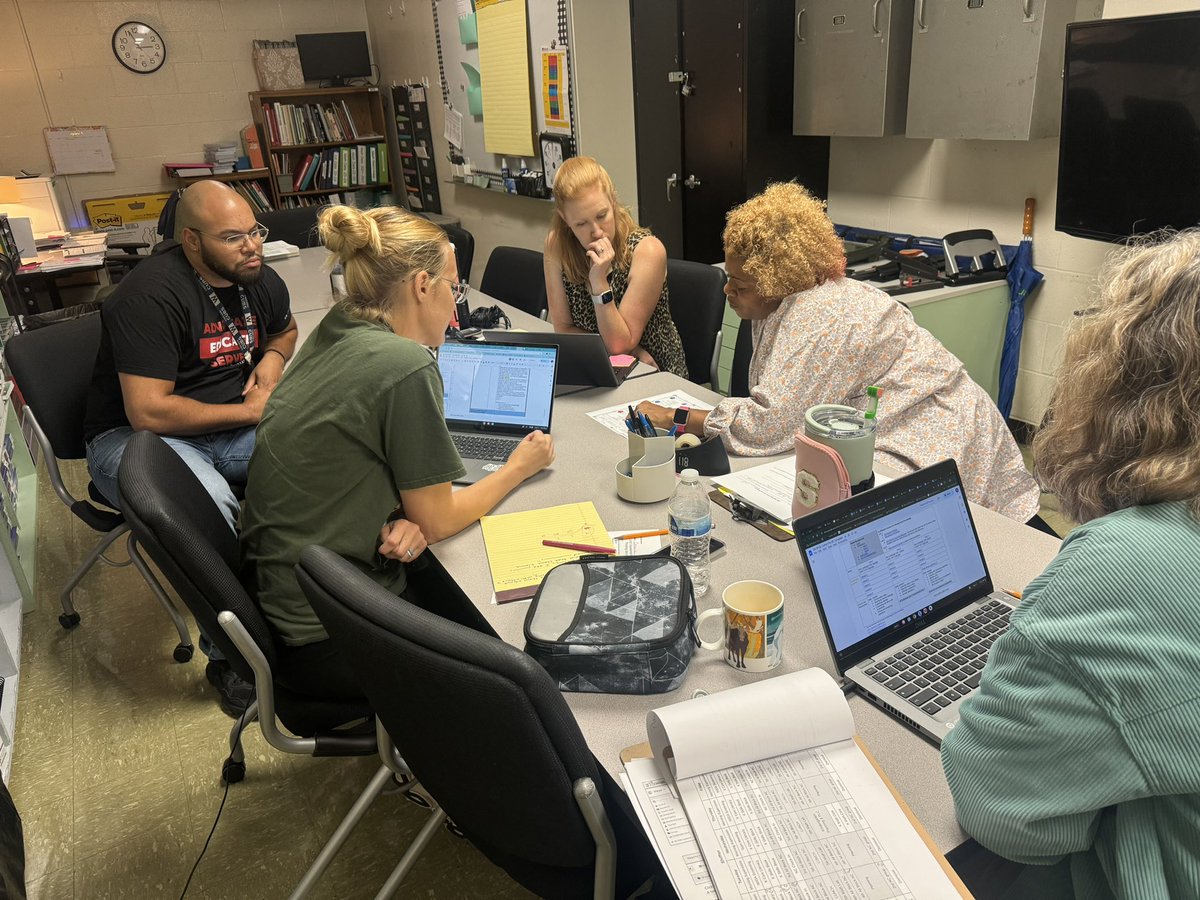 Diyana Jones 💕💚 (@diyanajones) on Twitter photo We had the opportunity to visit new Principal <a href="/SaraAdams73/">Sara Adams, Ed.S.</a> at Slaughter yesterday. Their PLCS are doing great work around equity and high level questioning! <a href="/DwanWill_DEP/">Dwan Williams</a> <a href="/JCPSDEP1/">JCPS Diversity, Equity, and Poverty Department</a> We had the opportunity to visit new Principal <a href="/SaraAdams73/">Sara Adams, Ed.S.</a> at Slaughter yesterday. Their PLCS are doing great work around equity and high level questioning! <a href="/DwanWill_DEP/">Dwan Williams</a> <a href="/JCPSDEP1/">JCPS Diversity, Equity, and Poverty Department</a>