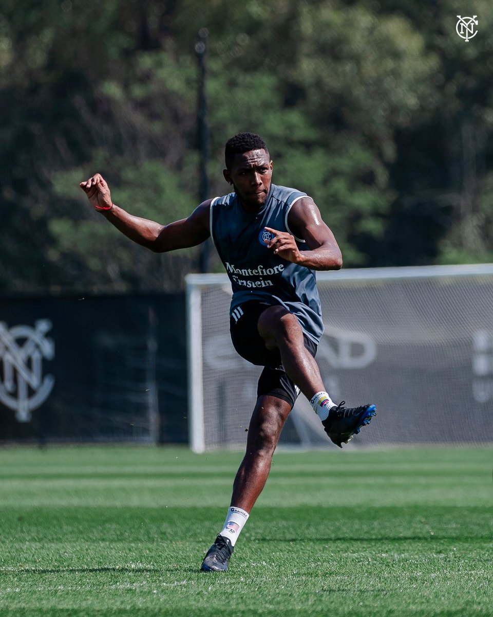 Guess who's back and ready for this weekend 😤