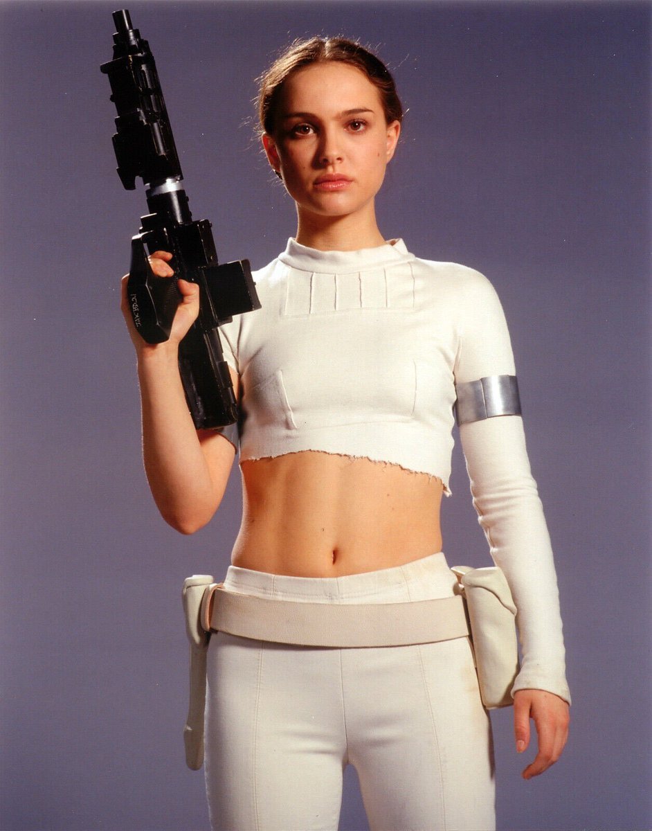 TheCinesthetic's tweet image. natalie portman as padmé amidala