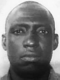 lifeofmshaba's tweet photo. Taarifa za Mafwele zinatisha, ana Operate nchi nzima ni malaika wa kifo

Mafwele yawezekana ameua mpaka nje ya mipaka, Huyu ni wa kufuatiliwa kila anapokwenda 

Huyu ni Killer ulimwengu wote unatakiwa kumjua https://t.co/2GtUGejDLo