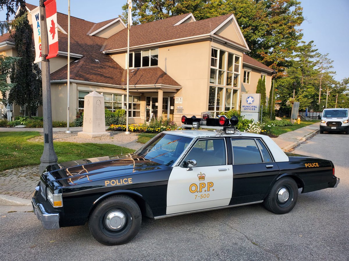 OPP_CR's tweet photo. #HurWOPP. Great news! Car 7-500 is back in #WasagaBeach for the Celebrate Springwater 30th Anniversary Event!
Sat, Sept 14th at Tree Nursery Sport Park, 2231 Nursery Rd.
Don't miss this opportunity, visit with our officer and take a photo with this iconic car! #SpringwaterTwp ^mo https://t.co/TXup2ZyiJY
