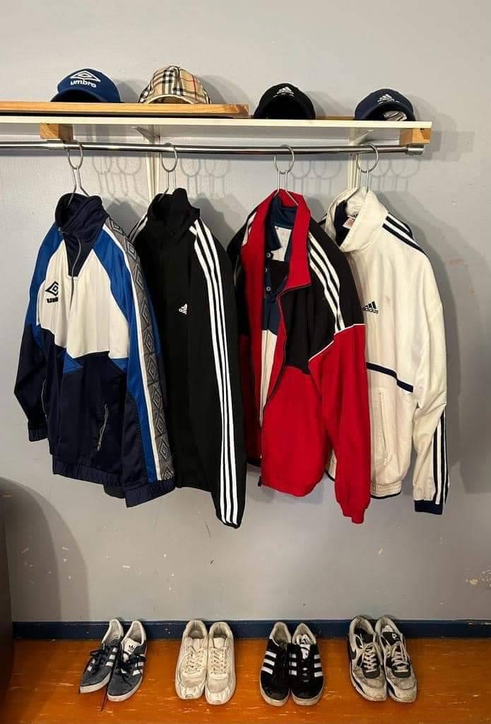 figliditrojan's tweet photo. #umbro #adidas #tracktop #streetwear #streetstyle https://t.co/EUkmhkLXqX