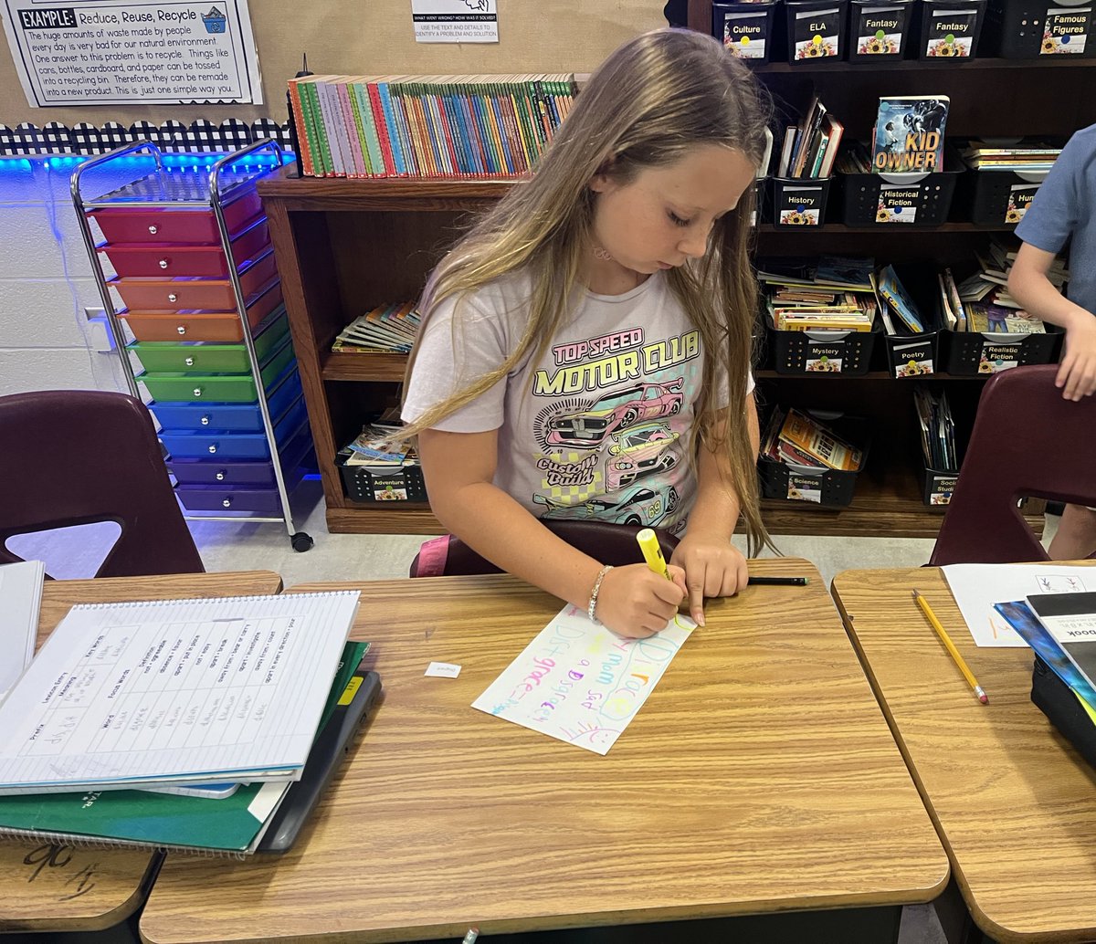 Lindsay Hudgins tweet media