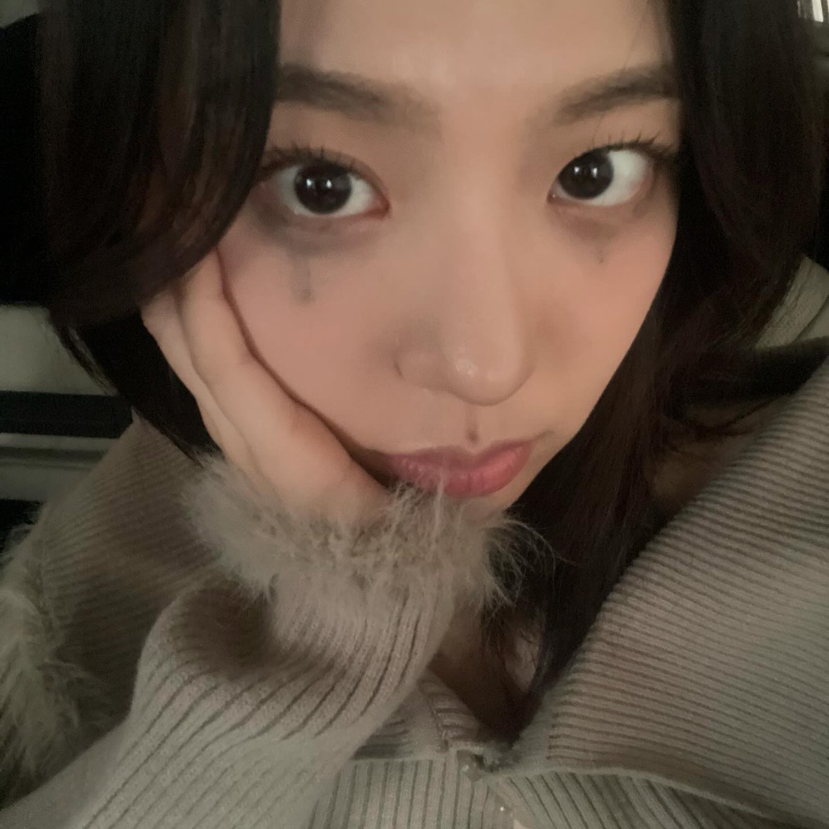 dailyirris's tweet photo. #IRRIS #아이리스 #I_L #아이엘 https://t.co/k463tvGTY6