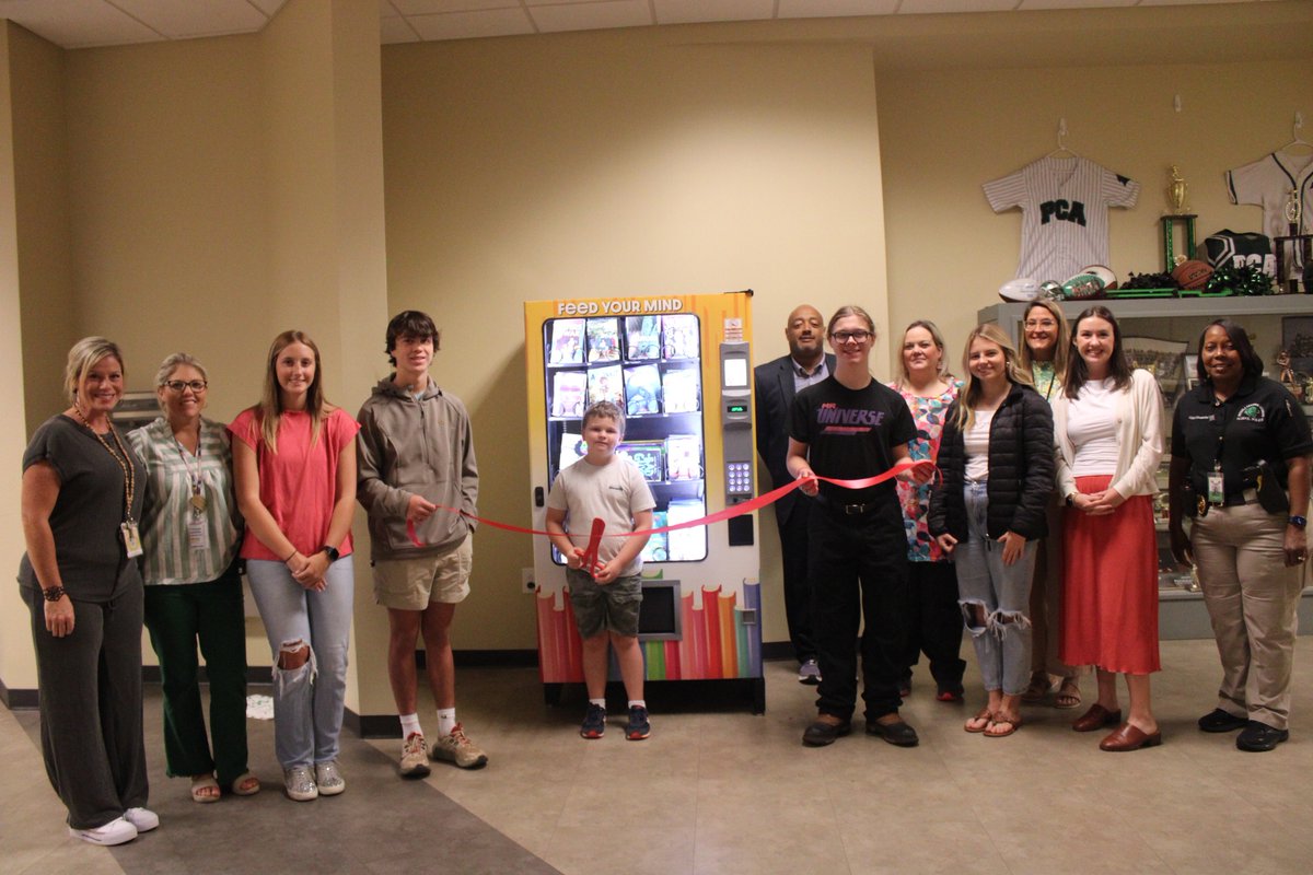 SCSFofGA's tweet image. We had so much fun visiting our two Book Vending Machine grantees this week, Furlow Charter School and Pataula Charter Academy! We are so excited to see how these schools integrate these machines into their school communities and foster a love of reading.