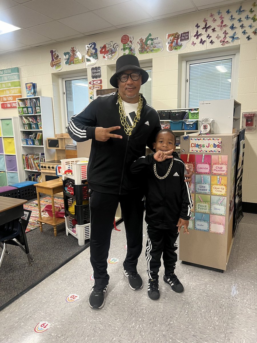 🕹️🎸🕺🏻Throwback Thursday 🌈🛼👾

<a href="/RCE_SAiL/">@RCE_SAiL</a> <a href="/RichlandTwo/">Richland School District Two</a> #attendancematters