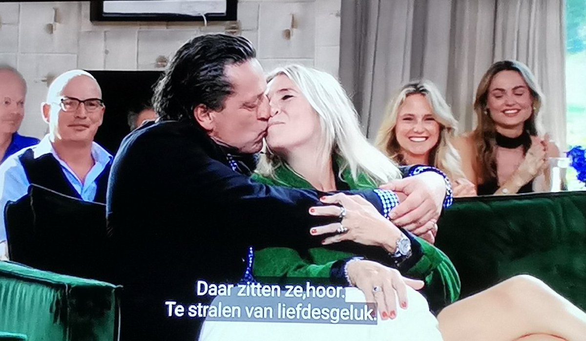 JoyceDFoto's tweet photo. Mieters... ❤️😅
#benbvolliefde #benbvolliefdedereünie #robertjan #Suzanne https://t.co/L52Toslj0a