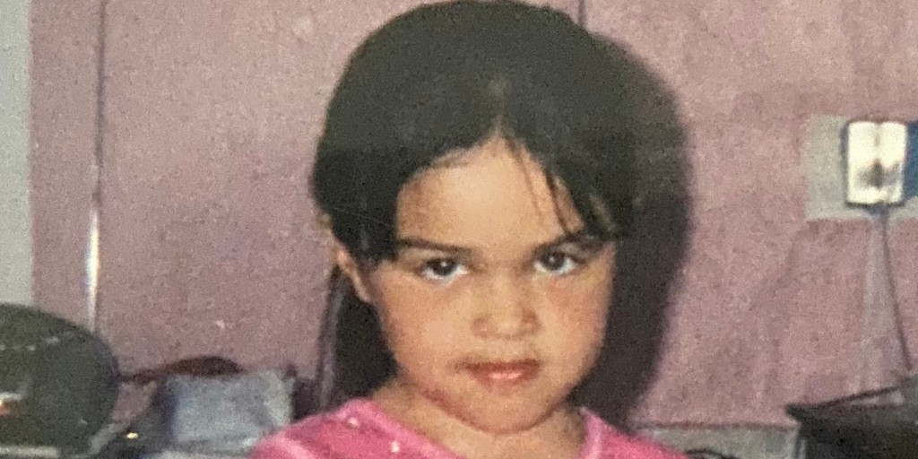 It's #ThrowbackThursday! Baby grad student Yvonne Vasquez wants to share that childhood cancer awareness is important for giving patients and their families a voice to discuss the realities of their experiences 🎗️
#beatchildhoodcancer  #childhoodcancerawareness