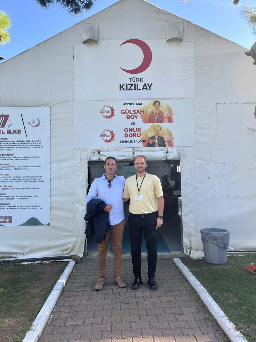 Not only an amazing scholar which reminds me why I am and I should remain passionate about IHL, but also a person which I enjoy his friendship <a href="/luigidaniele10/">Luigi Daniele</a> 

#KABIV