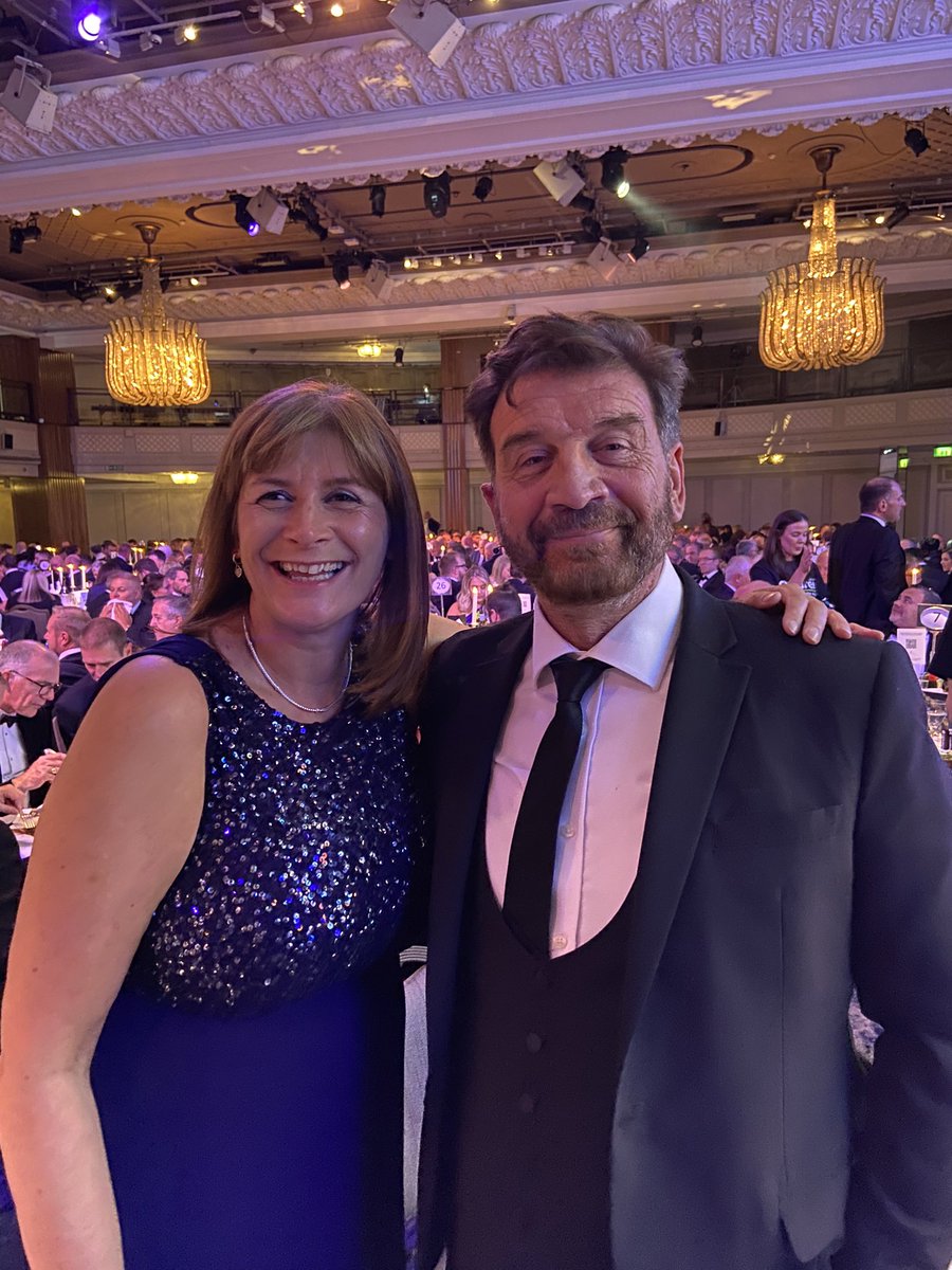 LinseyJSweet's tweet image. #NationalRailAwards ready for the awards … @LutonRising @ethosfarmUK @LDNLutonAirport  let get this done… what a room to be in!!