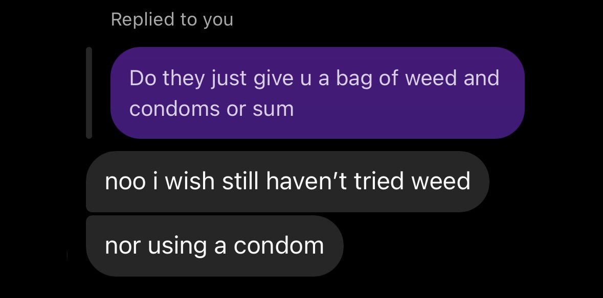kaiwilldoit's tweet photo. they got a girl tryna use a condom during orientation week smh https://t.co/QpuDbqwU4E