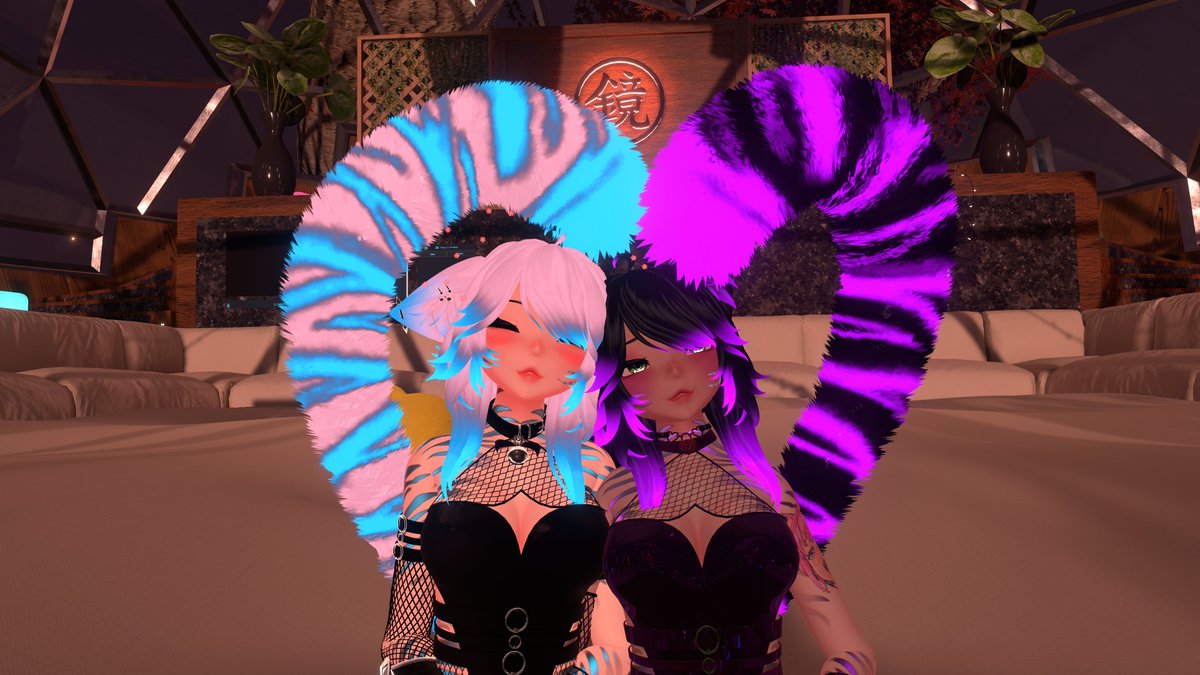 Cyb_Euphoria's tweet photo. Look at the cute bean  @EagleVR_ https://t.co/8Zu02VuOPN