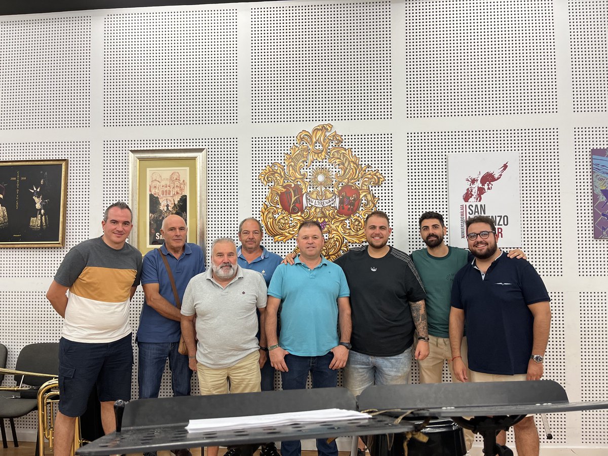 En el día de hoy, nos han visitado los hermanos de la Hermandad de la Sangre de Pedrera, para disfrutar del último ensayo previo al concierto del próximo domingo en Estepona.

#QueSueneSanLorenzo #CofradíasMLG