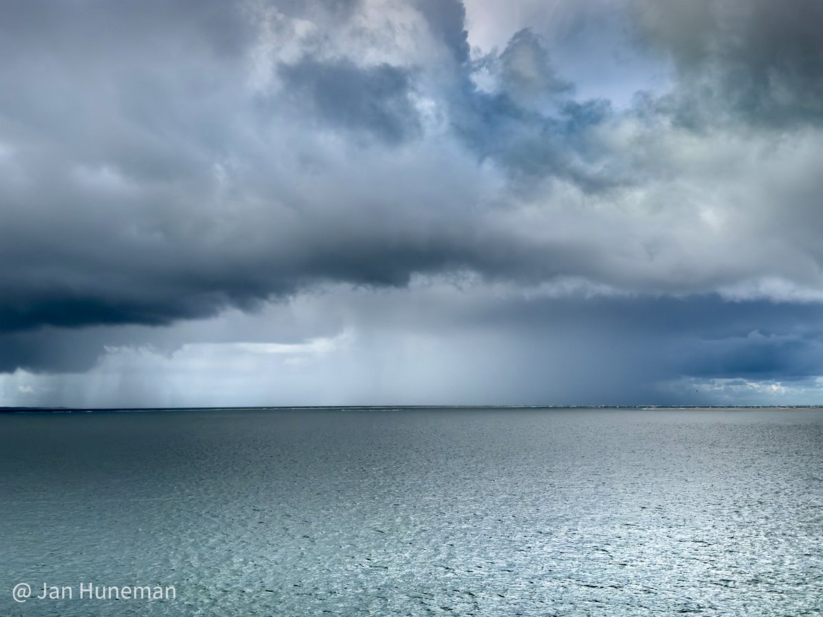 Spannende luchten boven het Schuitengat