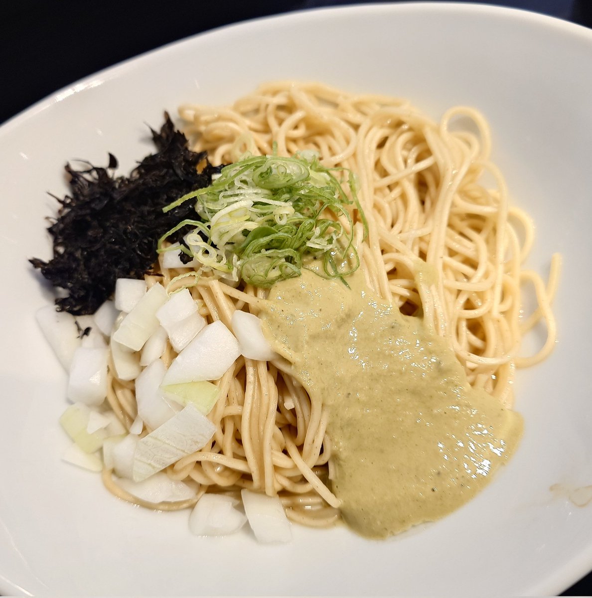 isofurabon6969's tweet image. Fishmenさんで煮干しつけそばと牡蠣の和え玉をいただきました🍜
煮干しつけそばを大盛りにしようと思いましたが煮干しのつけ汁を牡蠣の和え玉に投入したらメチャ美味なんじゃね？と思いましたがそれが的中😋
見事なハーモニーでこの組み合わせ好き笑
朝から幸せに浸れます👍️
#Fishmen 
#北本市