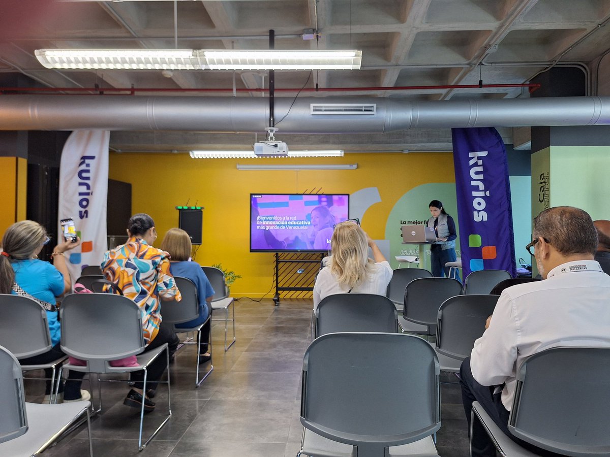 STVcaracas's tweet photo. Hoy participamos en el primer encuentro de directores con Kurios, para compartir experiencias,  planificar juntos y continuar innovando en nuestros centros educativos. https://t.co/LA2YcNcJeh