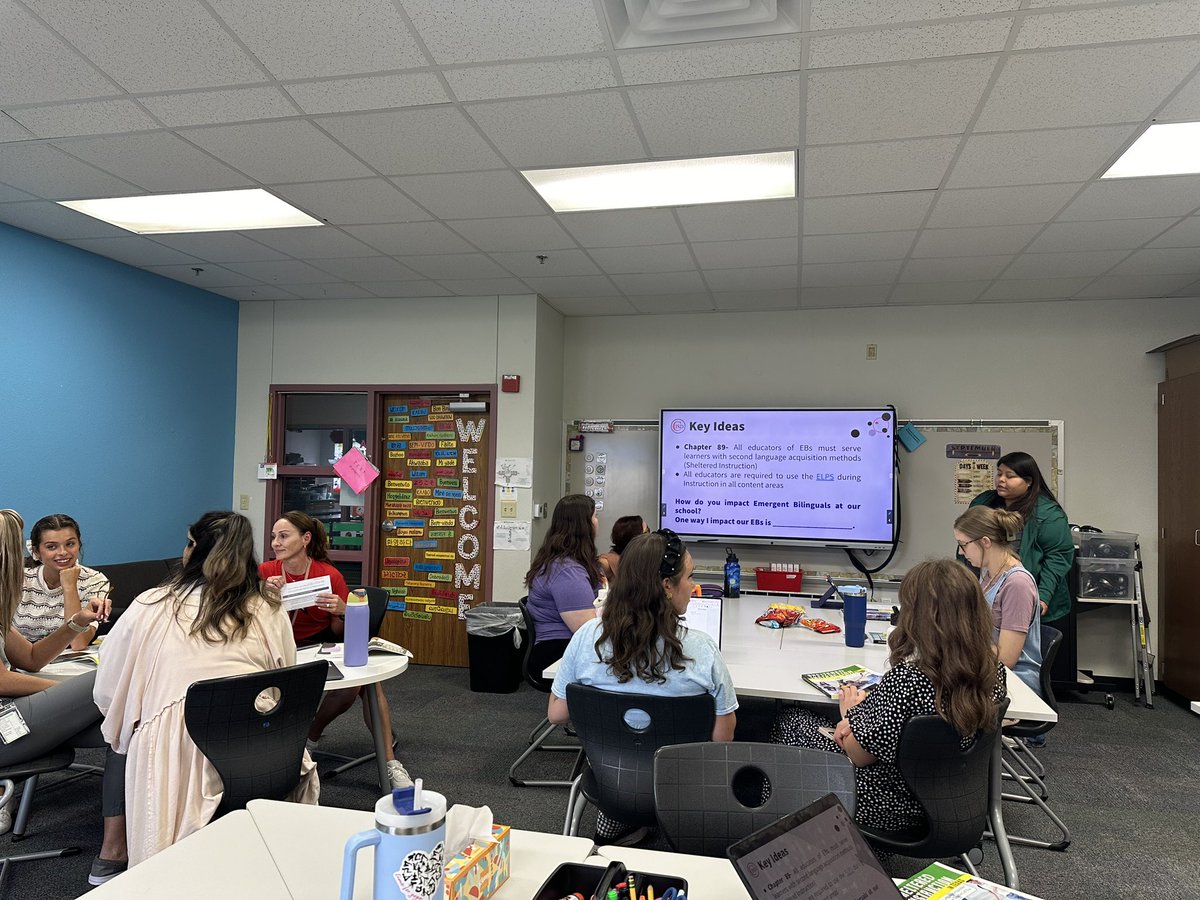 The Language Acquisition Specialists at  Denton Creek Elementary are building capacity in their new teachers by providing a Sheltered Instruction book study. <a href="/CoppellESLBIL/">Dr. Anita de la Isla</a> @diagonzalez17 <a href="/MrsRojasLAS/">Liliana Rojas</a> #CoppellESLBIL