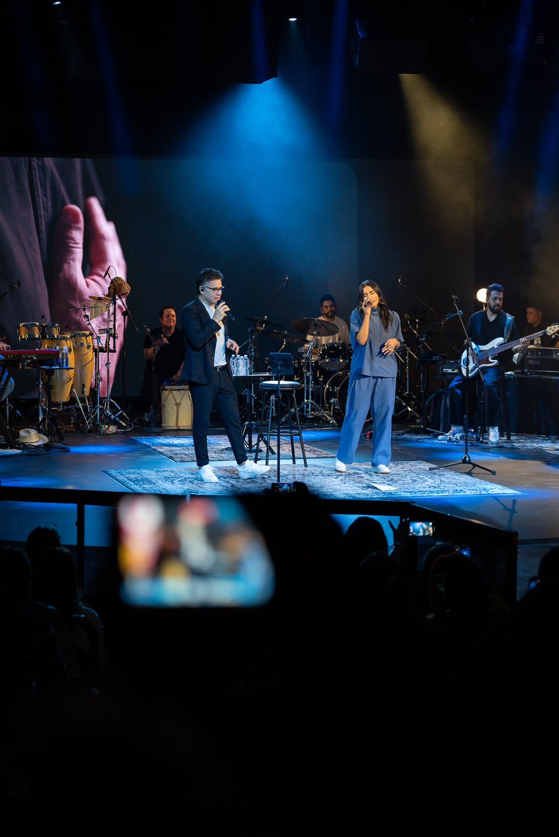 jaroficial's tweet photo. Gracias por el entusiasmo de anoche, a pesar de haber estado un poco enfermo, tuvimos una noche preciosa, nos vemos este sábado en el Performing Arts Center de McAllen.

Consigue tus boletos para McAllen aquí: https://t.co/KwhepvCteP 

#terrenaltour #jesusadrianromero #jardetour https://t.co/9GQi8C45xi