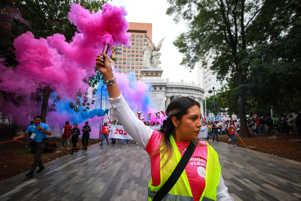🎉 ¡Una celebración para unir a México a favor de la Mujer y la Vida!

🫣 ¿Con quién irás? ¡Etiquétalos!

¡Te esperamos! ¡Habrá muchas sorpresas!

📍 CDMX
🗓️ Domingo 6 octubre.
🕙 10:30 AM.
*O participa en tu ciudad

#UnidosPorMéxico
#mujeryvida2024