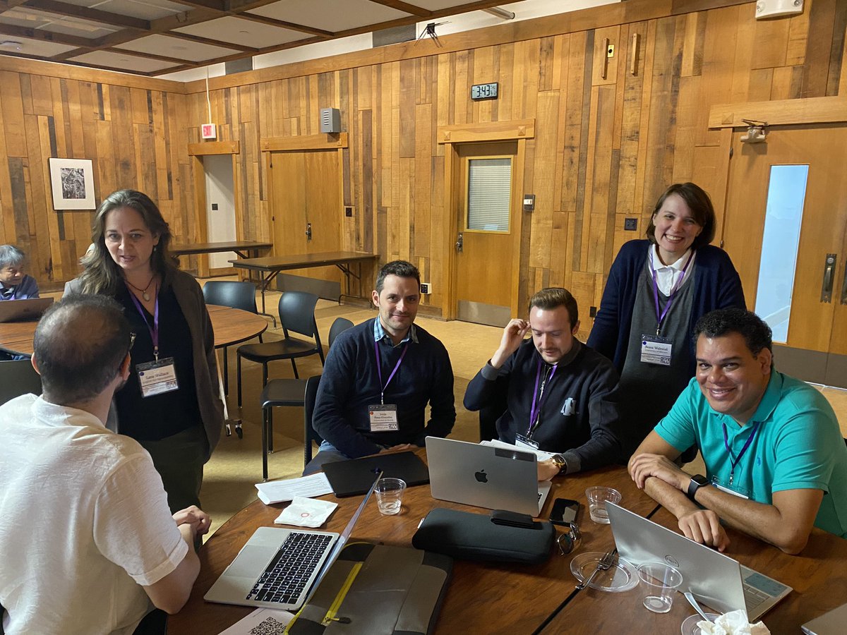 PSLLT's tweet photo. Hey PronSIGers are here too, all the way from Poland &amp; UK! @PronSIG @bea_wal #PSLLT2024 https://t.co/iaAOmQSZRO