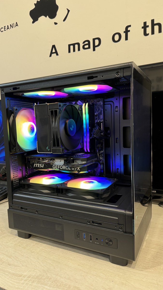 《抽獎》《賣電腦》

今天抽個不一樣的
ROG入耳式耳機

老樣子  上規格
I5-14500
B760M
32G DDR4
1TB M.2SSD
RTX4060TI

這一台比較注重更高的效能
所以價格落在41000

抽獎資格就是
分享  愛心  留言