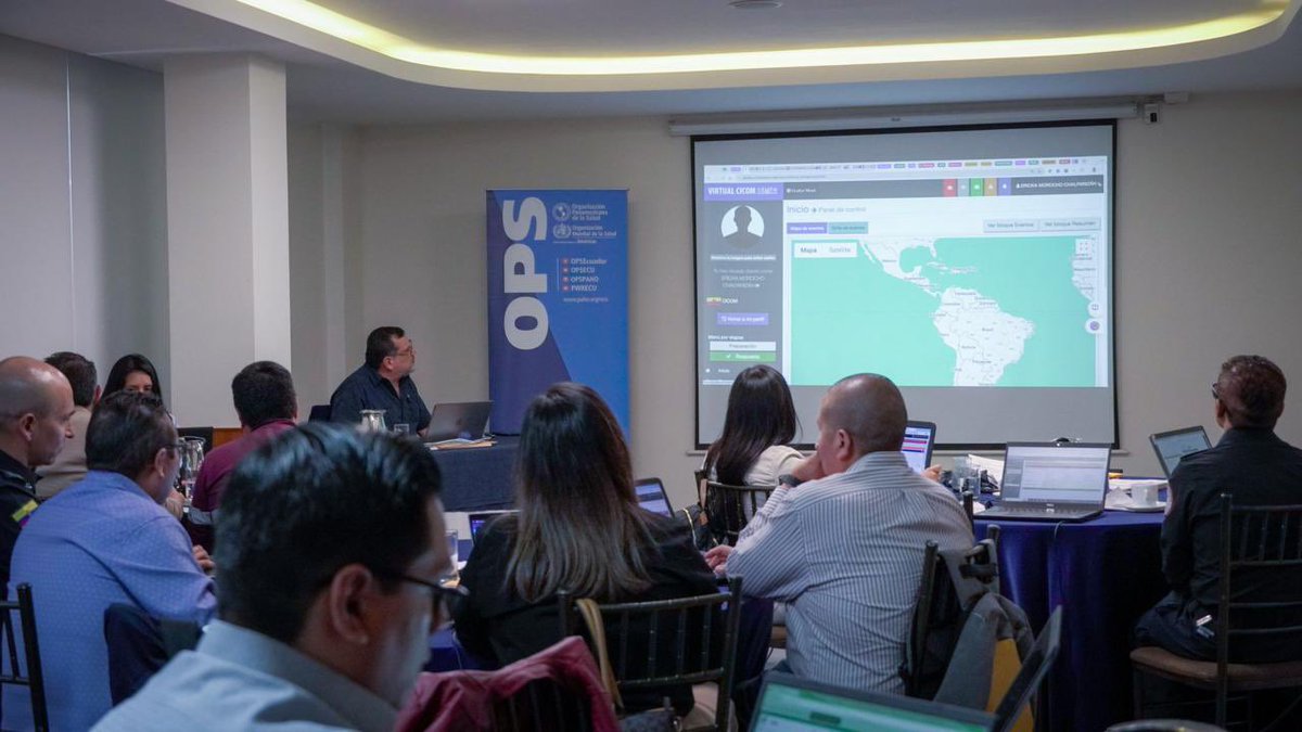 Salud_Ec's tweet photo. .@OPSECU y @Salud_Ec realizaron el taller CICOM de #EMTamericas para fortalecer conocimientos en la metodología, herramientas y requerimientos de implementación nacional, donde participaron @BomberosQuito, @BomberosGYE, @Riesgos_Ec y @cruzrojaecuador. @hmovil2_emt. https://t.co/ONH74dAz9q