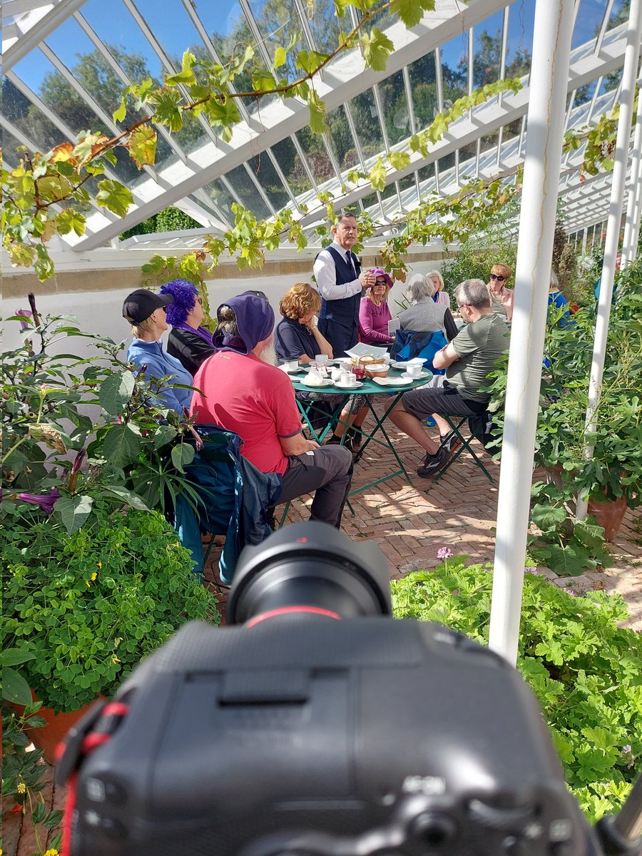 A great day with Celtic Ways Ireland capturing amazing video and photos! 🎥✨ So much special content created along the way, with Lismore Castle providing the perfect backdrop for our filming. 🏰📸 Many more incredible scenes along the route too!