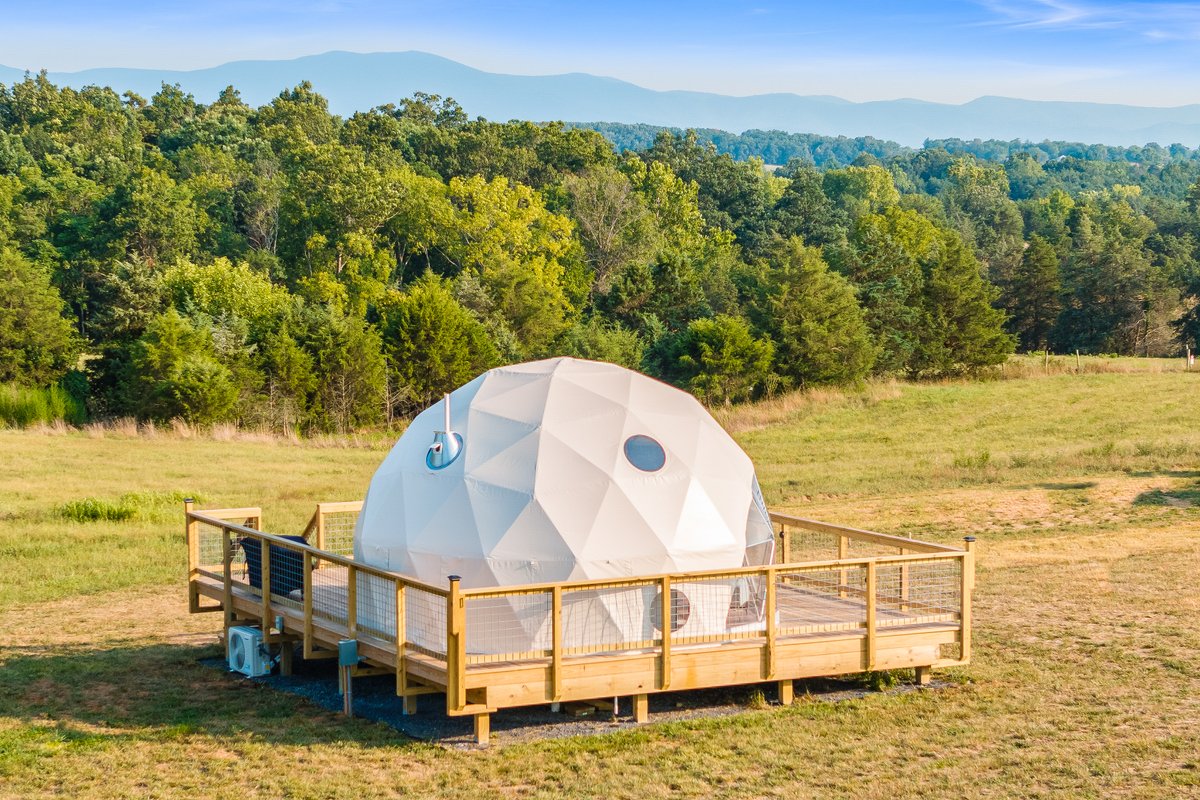 PacificDomes's tweet photo. Here is a great example of a beautiful glamping resort in the heart of a hidden gem nestled in the Shenandoah mountains in Luray, Virginia! 🏞️
Immerse yourself in nature and luxury at Faraway Camp🌲✨
#FarawayCamp#domelife #domeliving #portabledome #eventdome #pacificdomes https://t.co/DxvYyYDohg