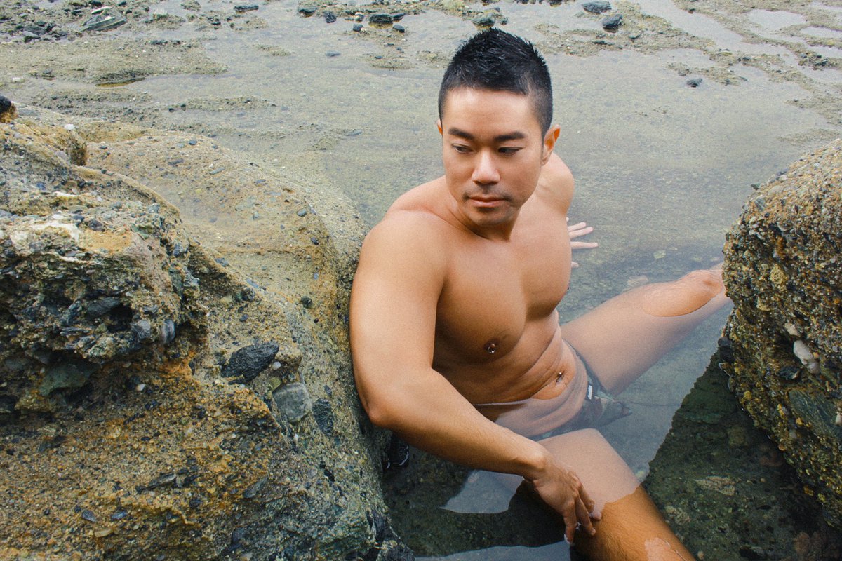 memanstudio's tweet photo. I took these 10 yrs ago, and Chad’s one of the 1st models to trust my vision when I was just starting out. Unfortunately, I lost the memory card back then, but by some stroke of luck, I found it a few days ago. Hope you enjoy them as i do. Photos by me #memanstudio https://t.co/2hQaWiZlDc