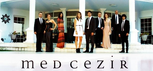 badpostsarikaya's tweet photo. Serenay Sarıkaya'nın başrolünde oynadığı #MiraBeylice karakterini canlandırdığı dizi #MedCezir , Tv'de ilk kez 13 Eylül 2013'te 11 yıl önce bugün ekrana gelmişti 💫 https://t.co/4WrRUZznhu