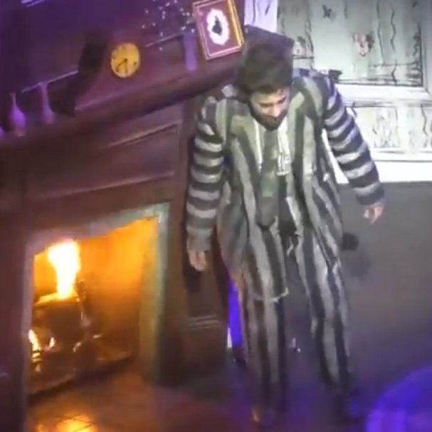 BetelG3use's tweet image. "Uh, you good?"